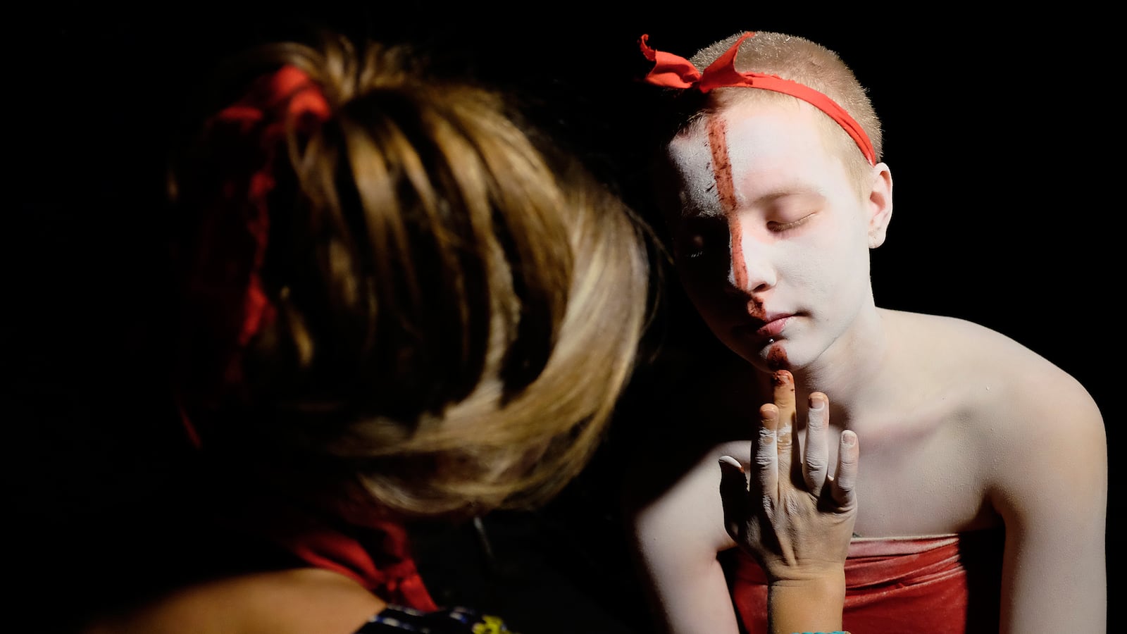 articles/2014/05/04/saving-grace-a-junkie-s-trip-to-freedom-through-ibogaine/140502-haglage-costa-rica-tease_otqguw