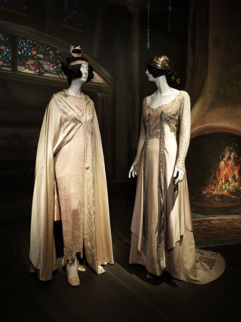 galleries/2010/04/28/american-woman-fashioning-a-national-identity/american-woman-fashioning-a-national-identity---13_pdlpma