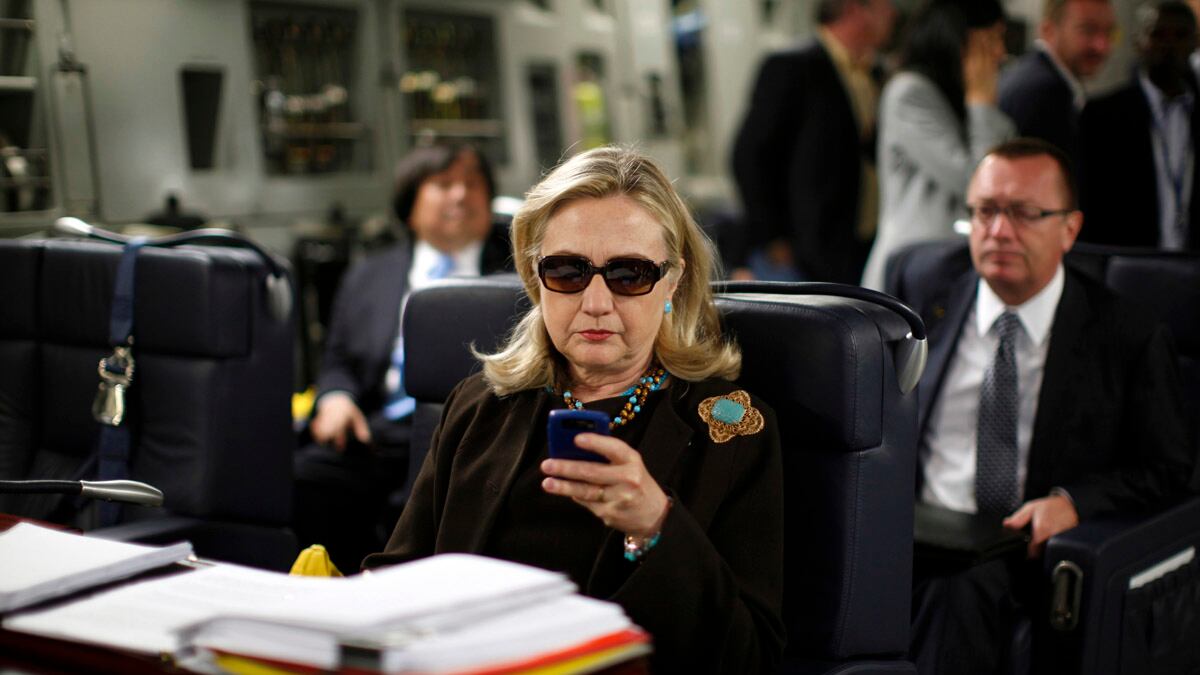 cheats/2016/03/17/clinton-wanted-secure-phone-for-emails/160317-hillary-email-cheat_cq0kcg