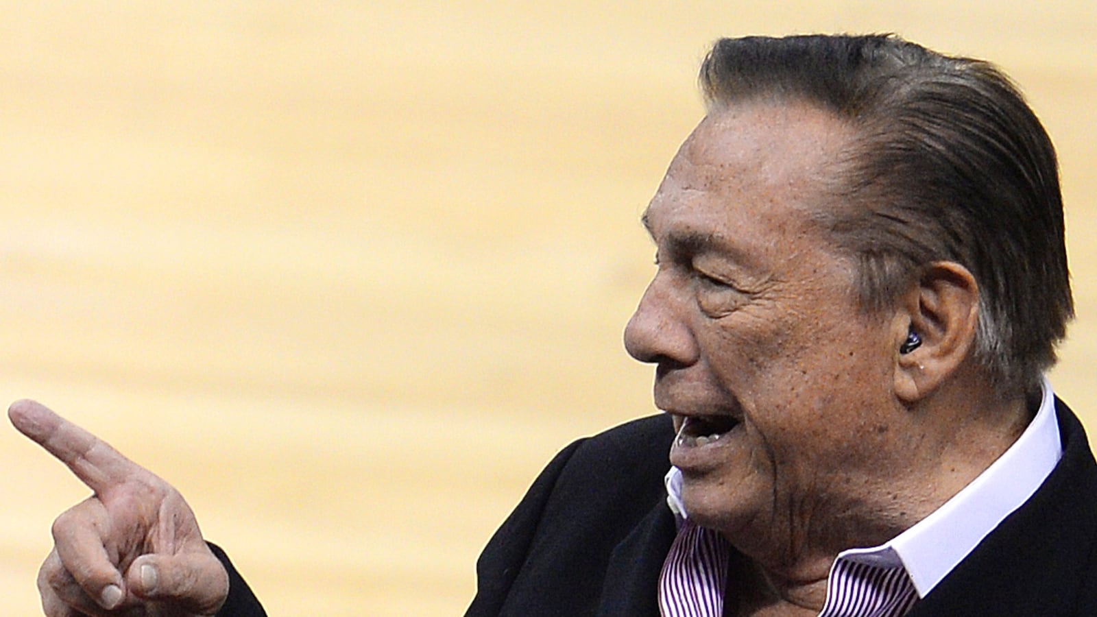 cheats/2014/05/01/friend-of-stiviano-leaked-sterling-tapes/140501-sterling-tease_q5wksr