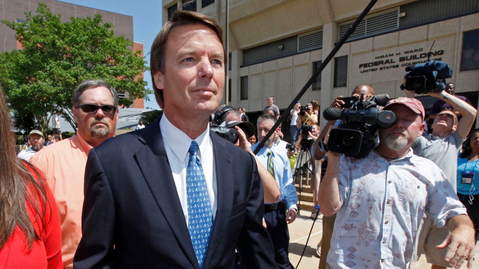 articles/2011/06/20/john-edwards-life-in-exile-ex-senator-seen-as-snake-and-scumbag-in-hometown-chapel-hill/john-edwards-cottle_icsrre