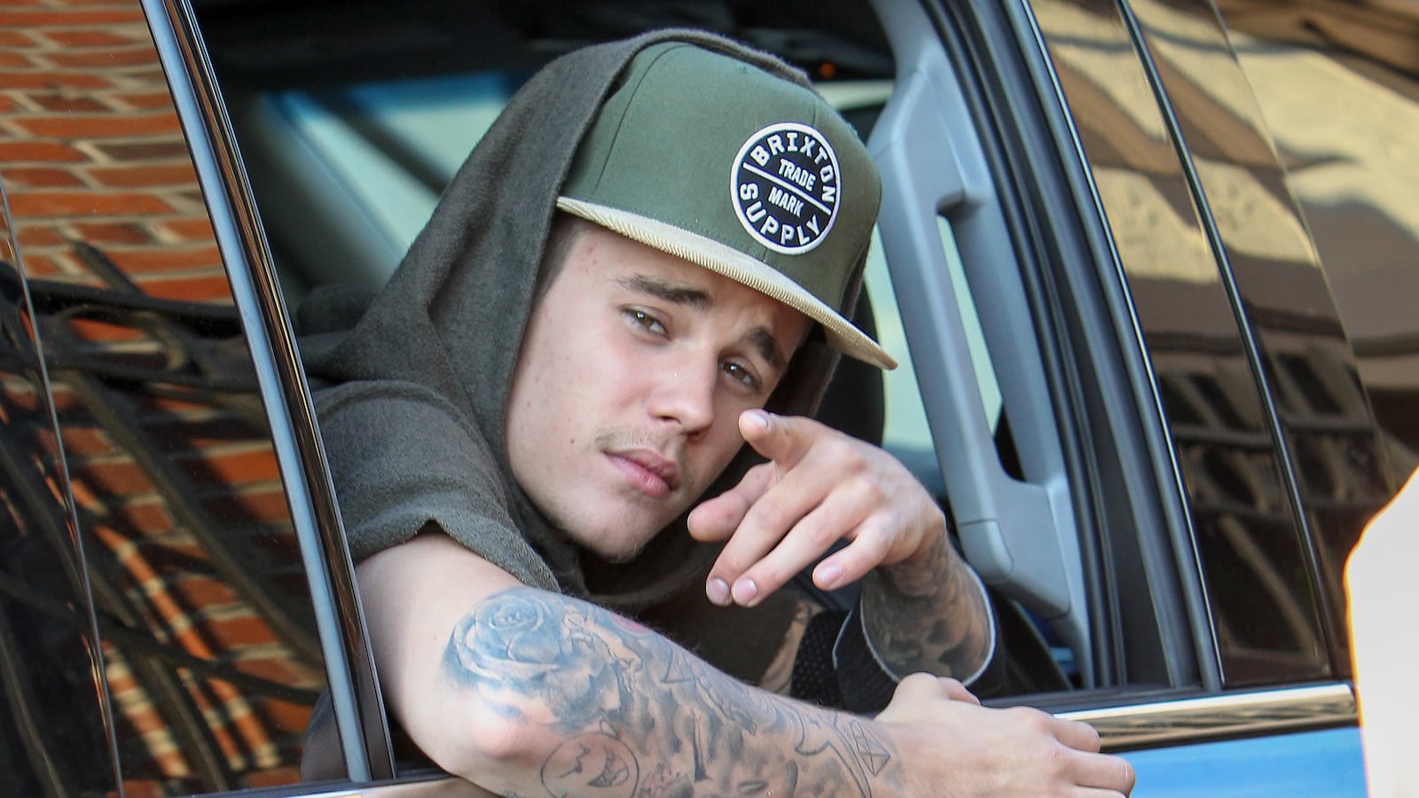 articles/2015/11/19/justin-bieber-is-still-a-brat/151119-zimmerman-justin-bieber-tease_aqlg6y