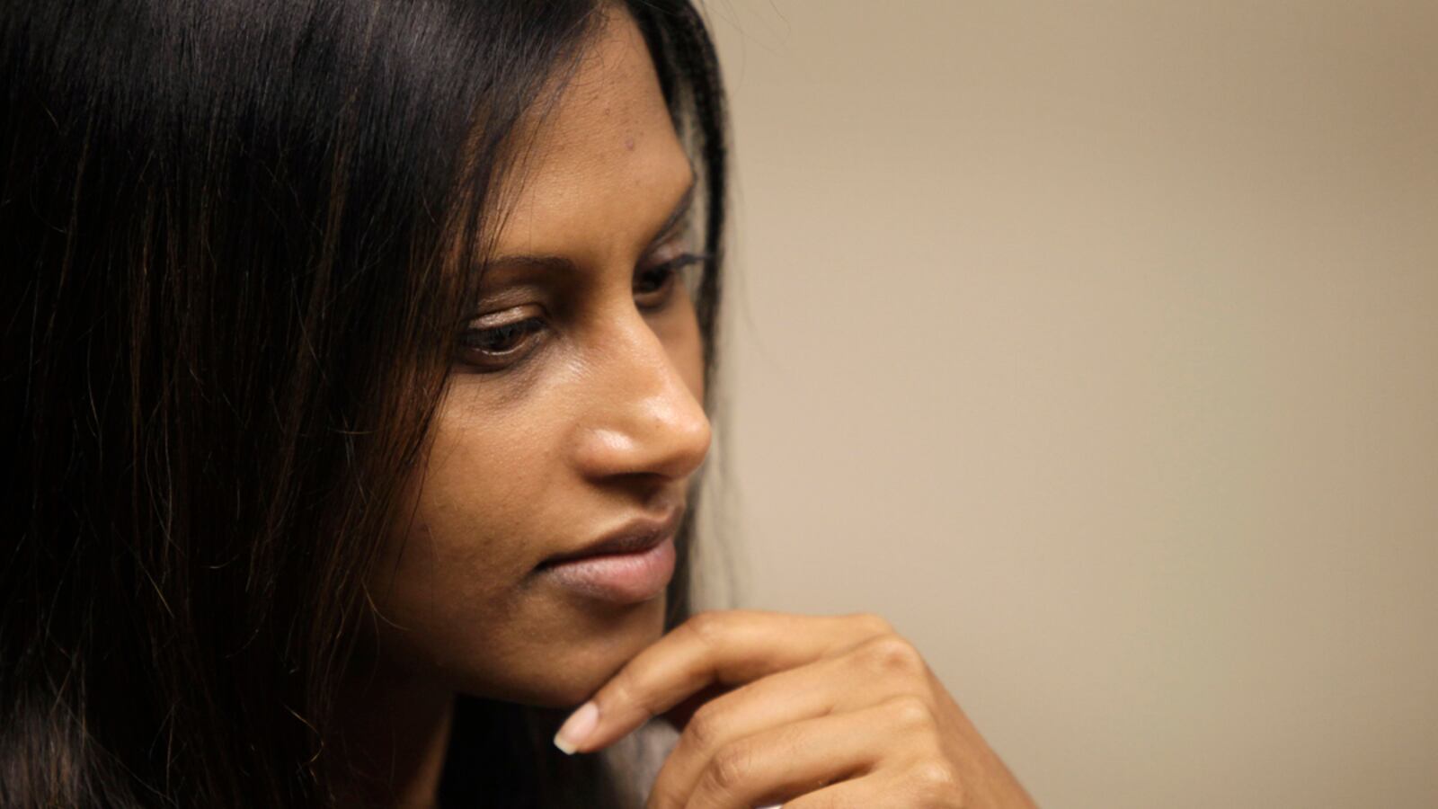 cheats/2011/07/26/ny-woman-framed-for-robberies/seemona-sumasar-cheat_yitcwe