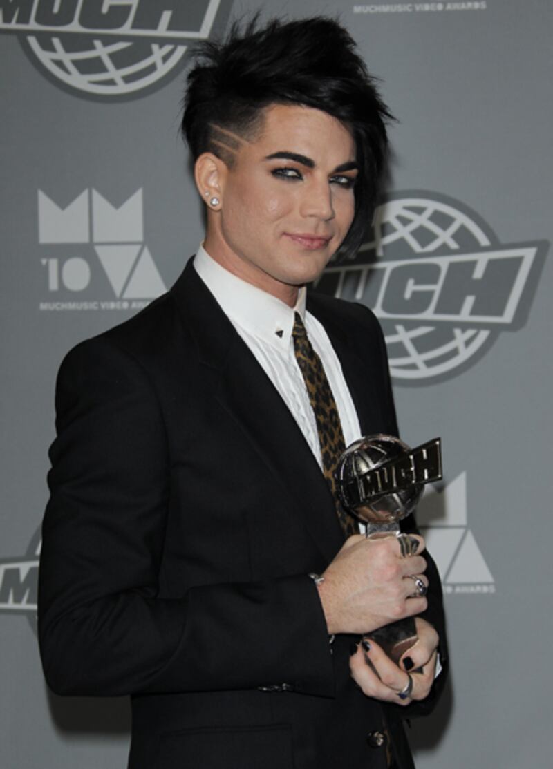galleries/2011/07/26/half-shaved-celebrity-haircuts-photos/adam-lambert-hair_yogdvj