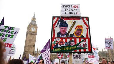 cheats/2011/03/26/massive-protest-in-london/london-budget-protests_ojdl9x