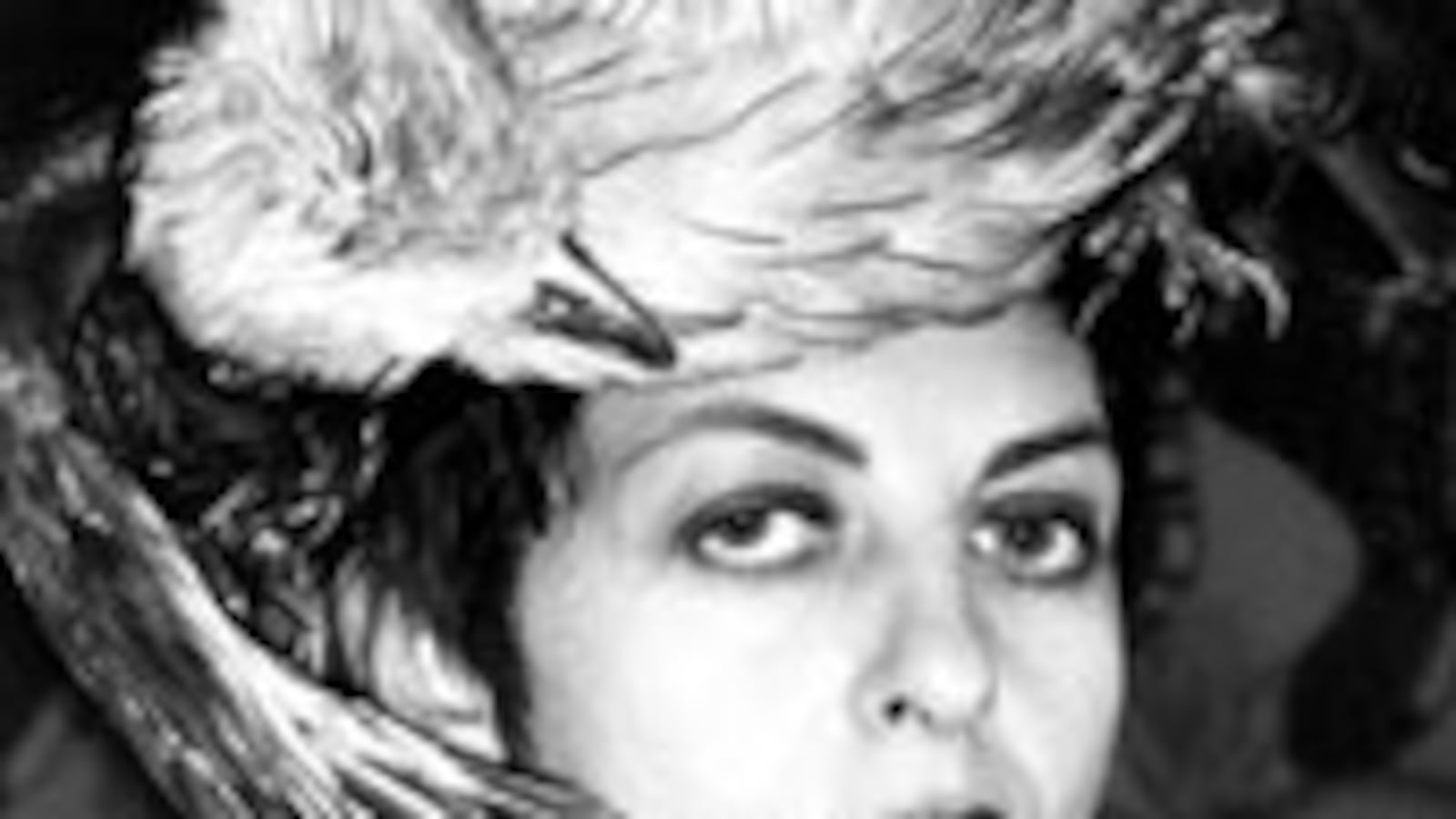 articles/2010/07/07/isabella-blow-books-and-movie/bernstein-blow_111717_yimyxr