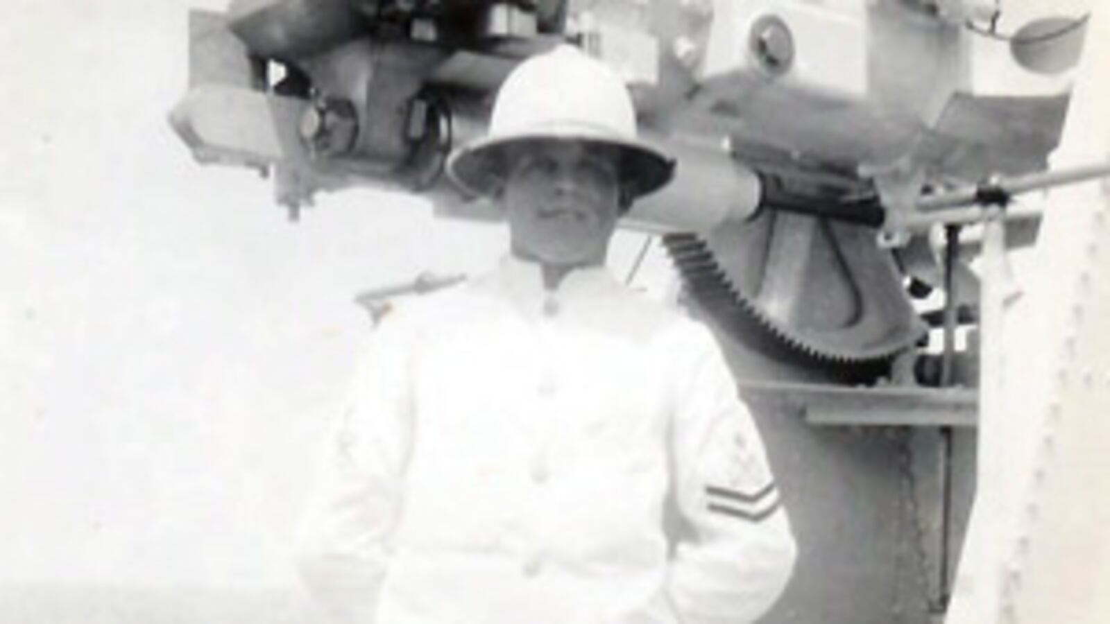 cheats/2011/05/05/claude-stanley-choules-last-wwi-combat-vet-dies/claude-stanley-choules_wozq3h