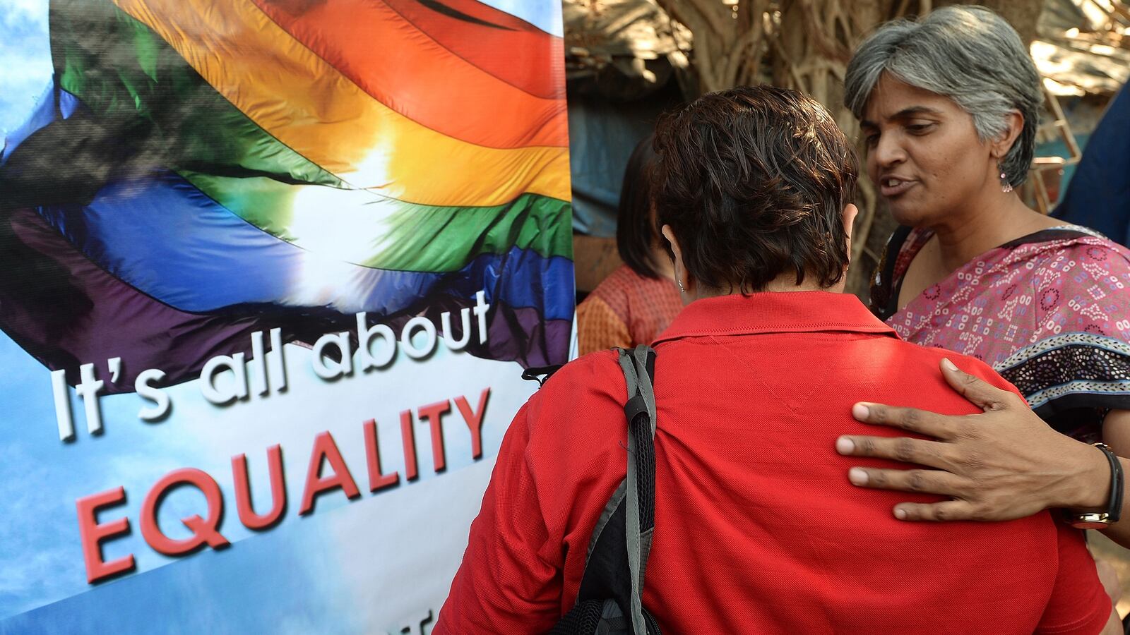 cheats/2013/12/11/india-gay-sex-illegal/131211-gay-sex-india-cheat_y9wqmb