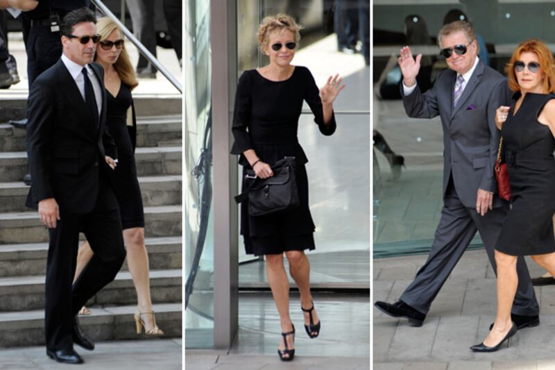 galleries/2012/07/09/guests-at-nora-ephron-s-memorial-matthew-broderick-steve-martin-and-more-photos/nora-ephron-memorial-guests-teaser_uc1tgk