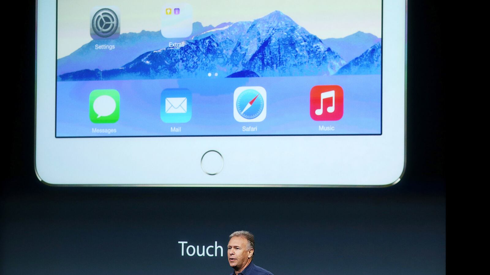 cheats/2014/10/16/apple-unveils-gold-ipad-apple-pay/141016-apple-cheat_dpqnkf