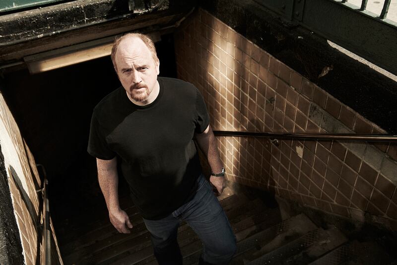 articles/2014/01/29/tomorrow-night-review-louis-c-k-s-1998-indie-movie-is-weird/140129-strochlic-louisck-tease_zsoiro