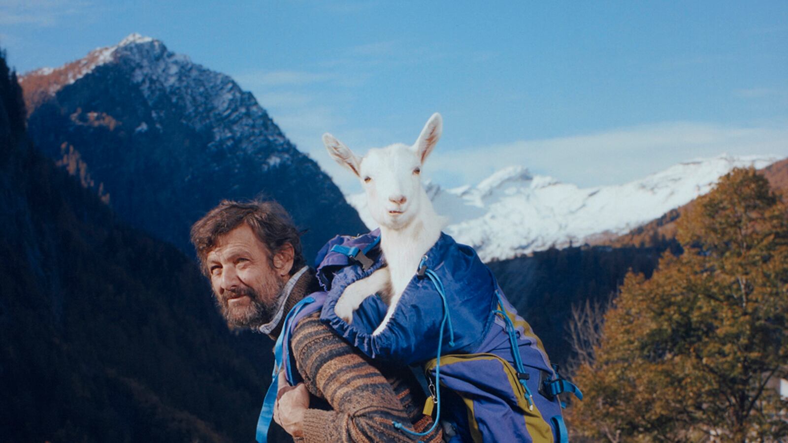 articles/2013/11/17/the-portrait-gallery-face-off-fresh-famous-and-quirky-faces-win-the-day/131114-ashby-photographic-prize-tease_ujn2f6