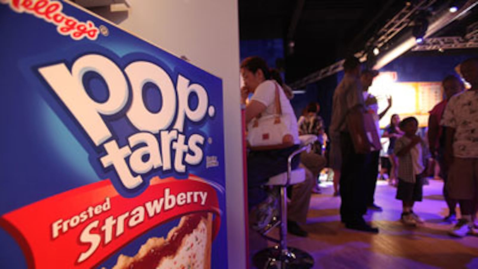cheats/2010/08/11/critics-review-pop-tarts-restaurant/pop-tart-world_rn15ld