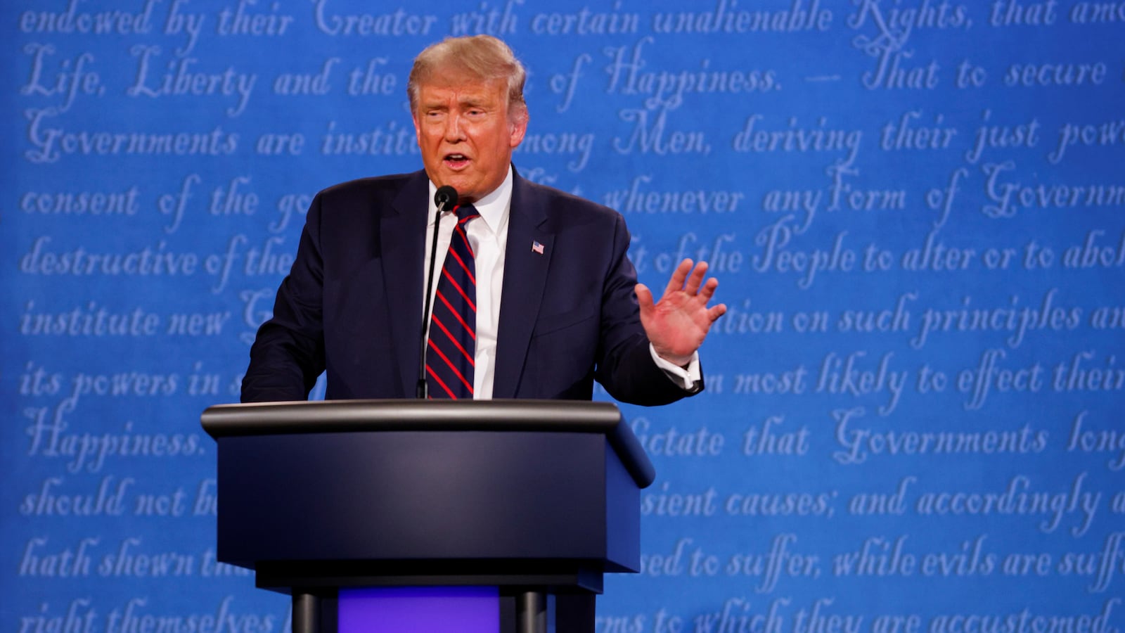 2020-09-30T031644Z_1325234397_RC2R8J9F881T_RTRMADP_3_USA-ELECTION-DEBATE_xbfuy0