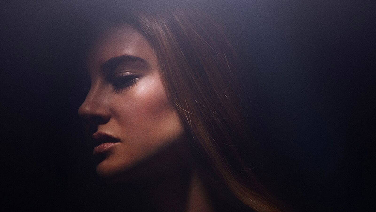 articles/2014/03/28/sex-won-t-kill-young-adult-heroines-divergent-and-rape-culture/140328-divergent-tease_ii0s51