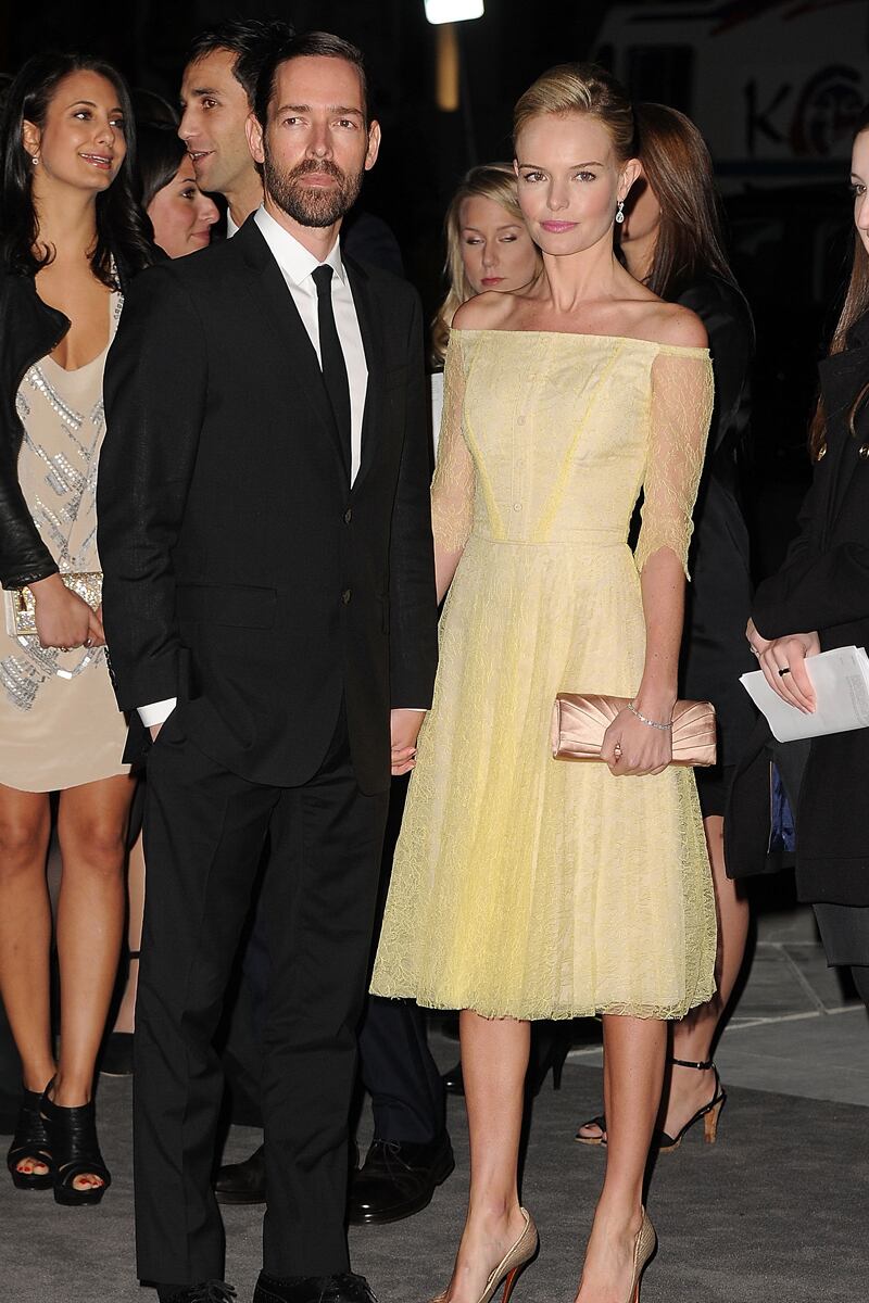 galleries/2011/11/06/clint-eastwood-leonardo-dicaprio-j-edgar-stars-at-lacma-gala-photos/honoring-clint-eastwood-gal-bosworth_qirbqo