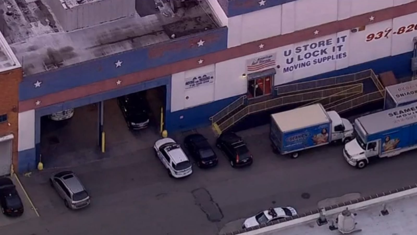 cheats/2016/10/18/nypd-40-frozen-cats-found-in-long-island-storage-unit/161017-cats-queens-freezers-cheat_qncovn