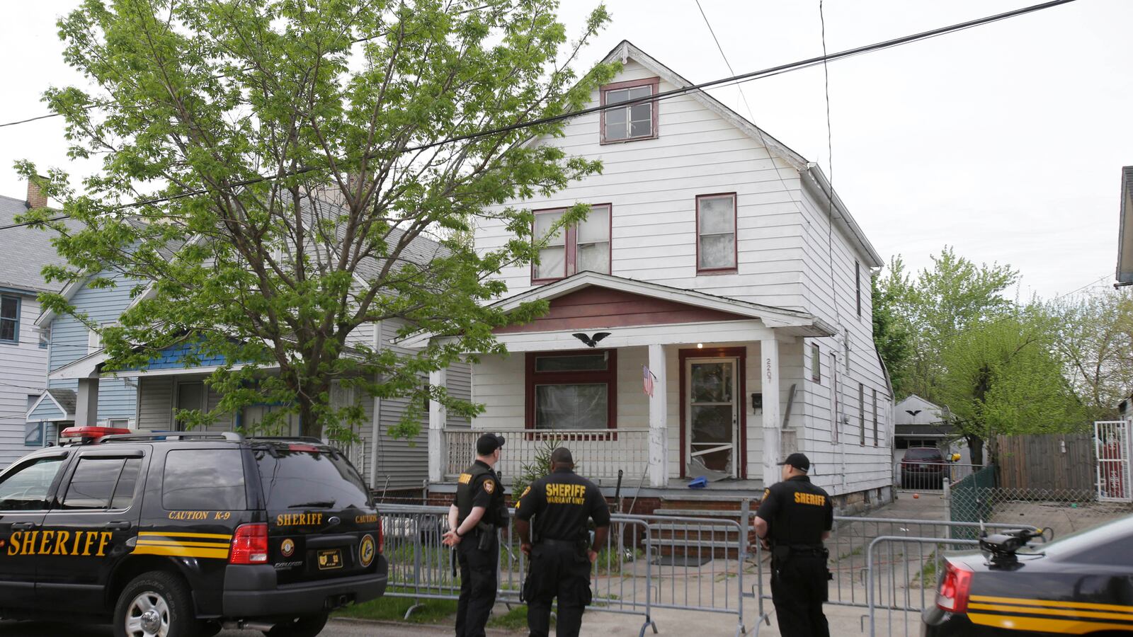 articles/2013/05/08/i-just-thought-he-was-odd-neighbors-of-the-cleveland-kidnapper-on-what-they-saw/030507-kidnapping-12_g278a9