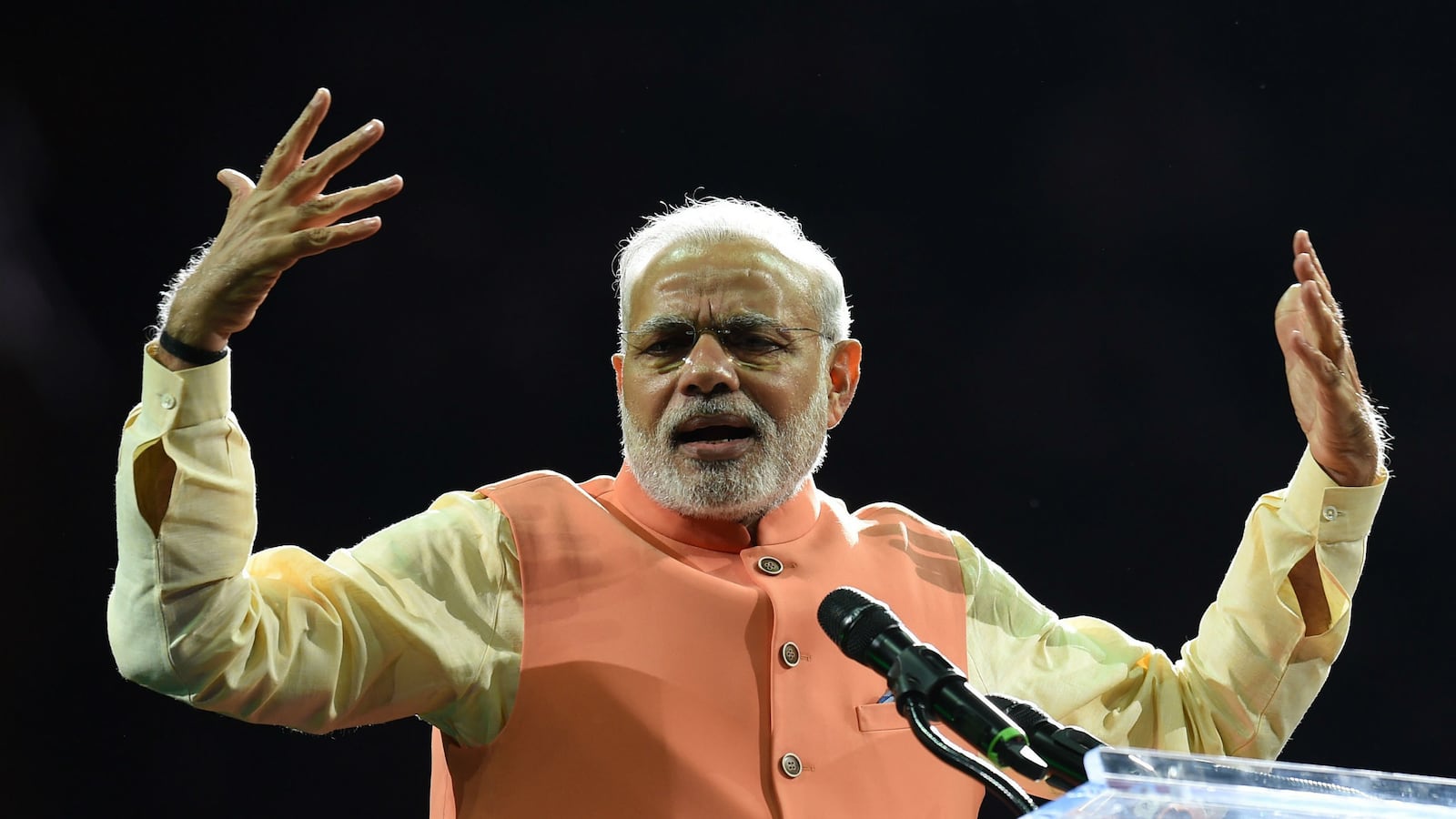 cheats/2014/09/29/india-s-modi-greeted-as-hero-in-new-york/140928-narendra-modi-cheat_woljdd