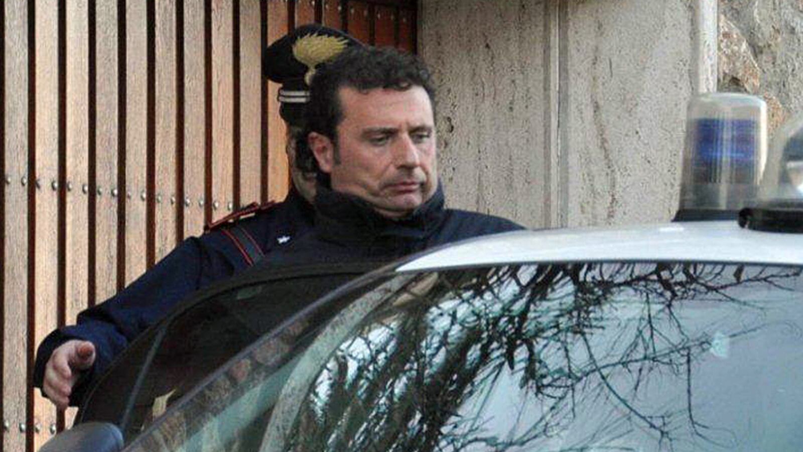 cheats/2012/01/17/5-more-bodies-found-on-costa-concordia-wreck/cruise-ship-captain-cs_uzzee1