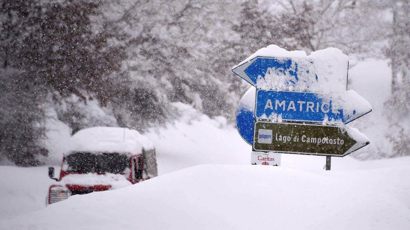 articles/2017/01/19/italian-hotel-s-too-true-earthquake-avalanche-horror-story/1701189-nadeau-italy-avalanche-tease_s9nct1