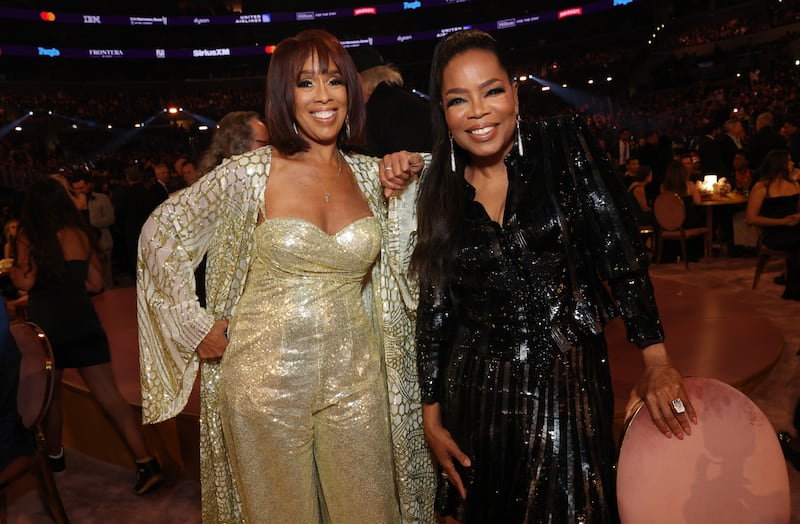 Gayle King (L) and Oprah Winfrey (R)