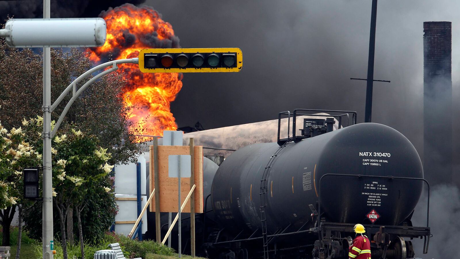 cheats/2013/07/06/train-explosion-razes-canadian-town/130706-canada-train-cheat_hpbk24