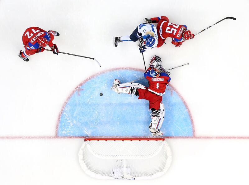 galleries/2014/02/18/sochi-olympic-games-february-18-2014-photos/140218-sochi-gal-9_itopzx