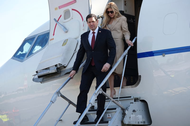 Rubio and wife
