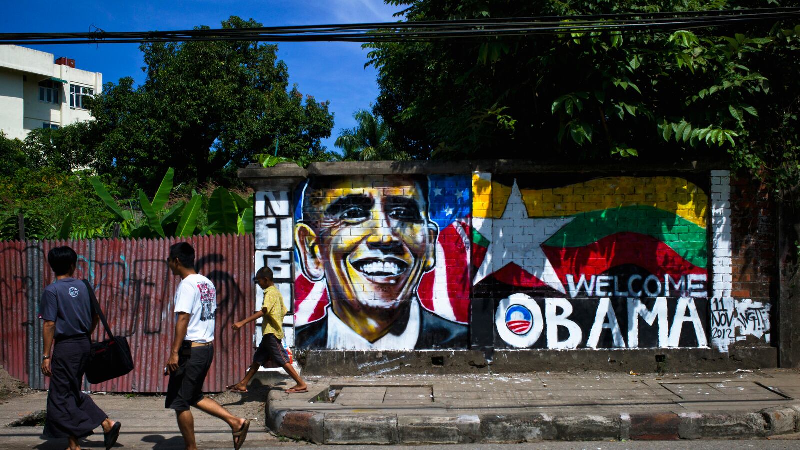 articles/2014/11/11/hope-and-change-burma-beheads-a-journalist-before-obama-arrives/141110-carroll-burma-tease_uhmyib