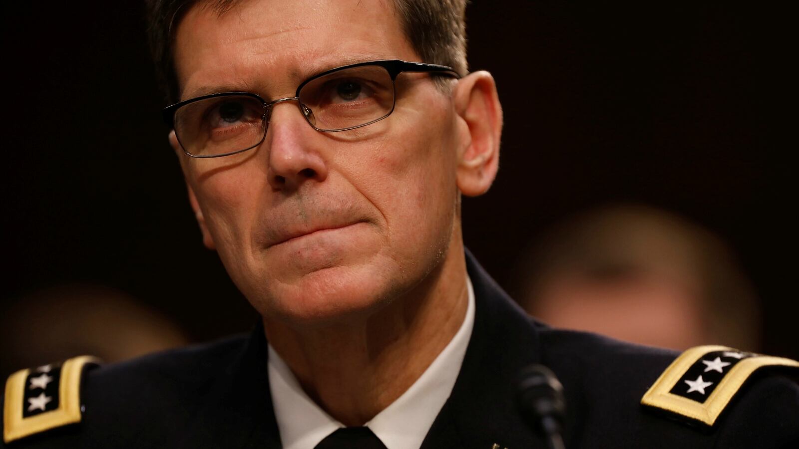 cheats/2017/03/09/centcom-commander-takes-responsibility-for-yemen-raid/170309-joseph-votel-cheat_tnfwhn