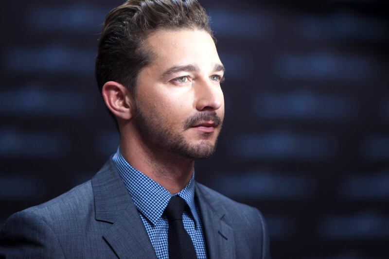 articles/2014/01/31/shia-labeouf-comes-out-of-retirement-michelle-obama-is-a-scandal-fan/shia-labeouf-cs_d9ymii