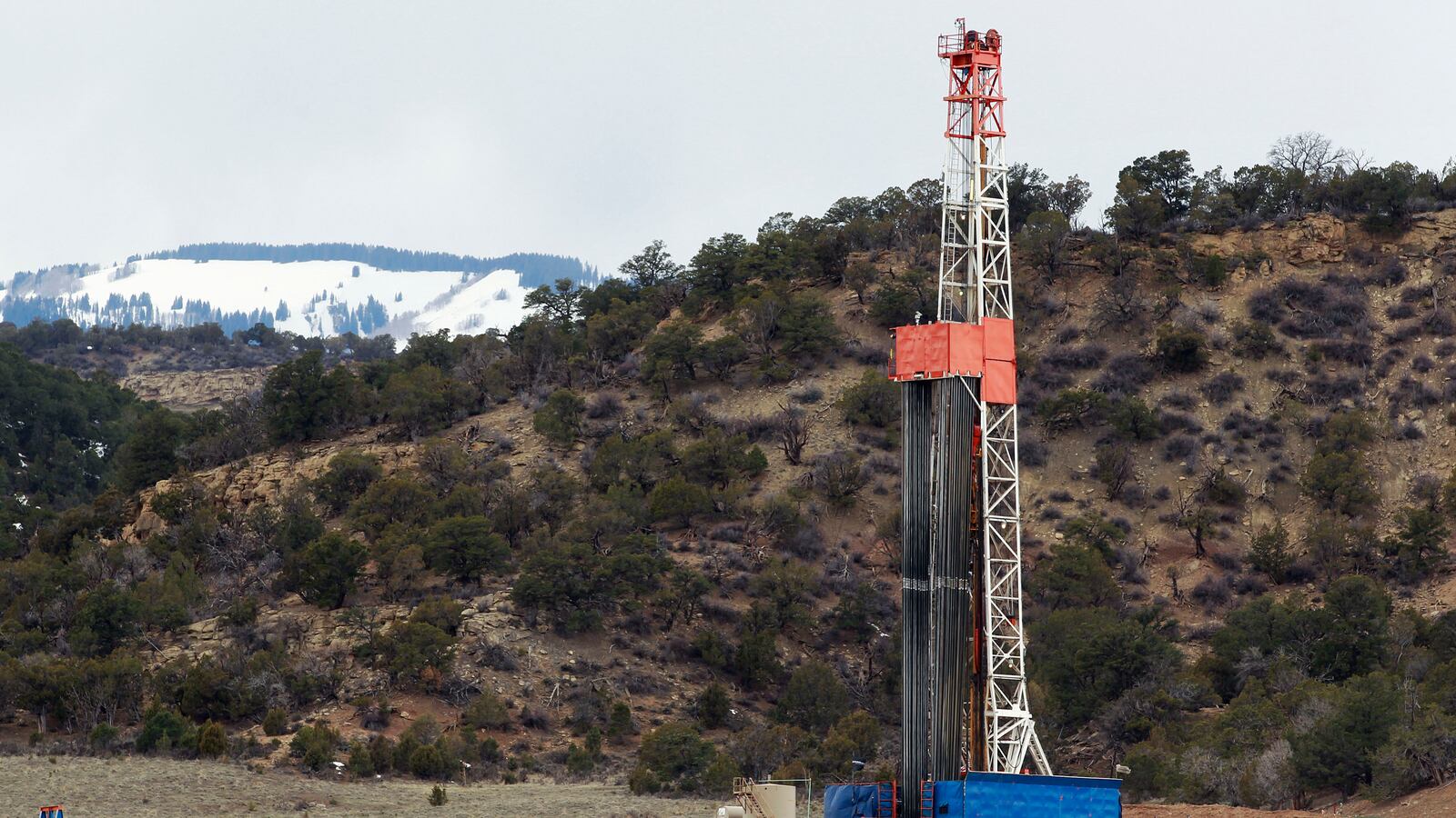 cheats/2013/07/19/fracking-doesn-t-contaminate-water/130719-fracking-cheat_hylidk