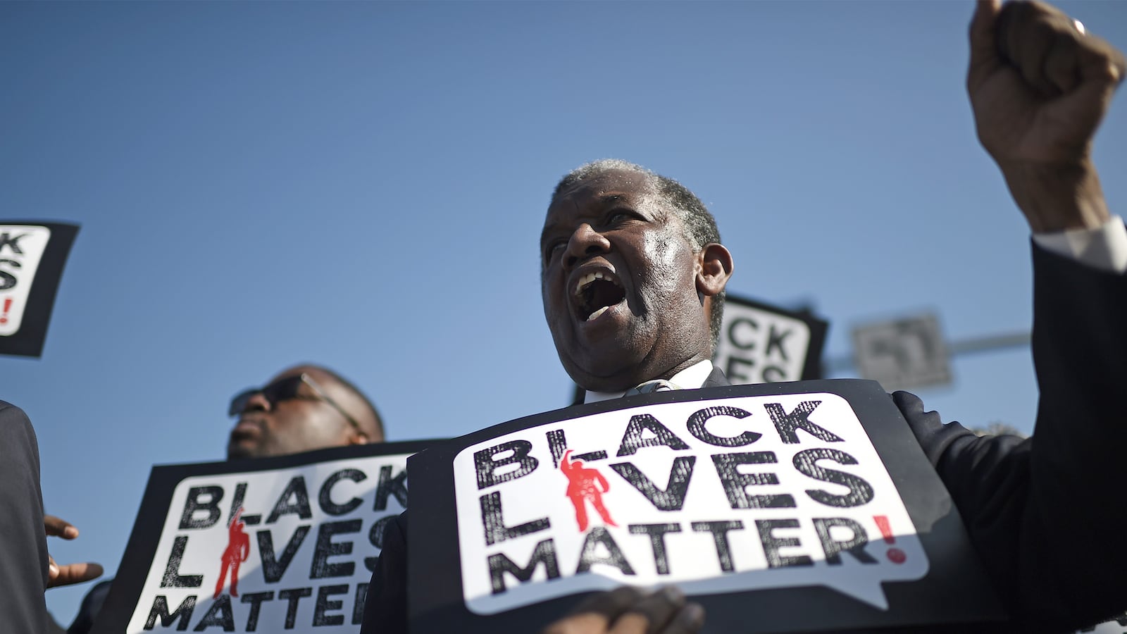 articles/2015/09/28/black-lives-matter-is-living-in-the-past/150927-mcwhorter-black-lives-tease_mndcni