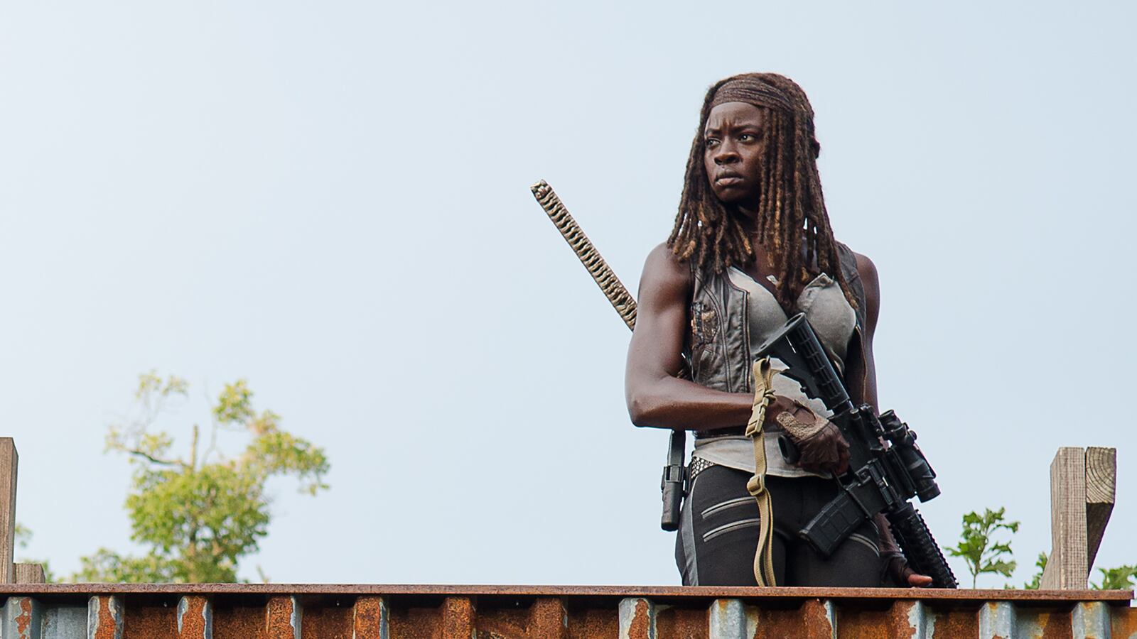 articles/2016/02/21/the-walking-dead-michonne-gets-laid-but-deserves-better-than-this/160221-leon-walking-dead-tease_syfuod