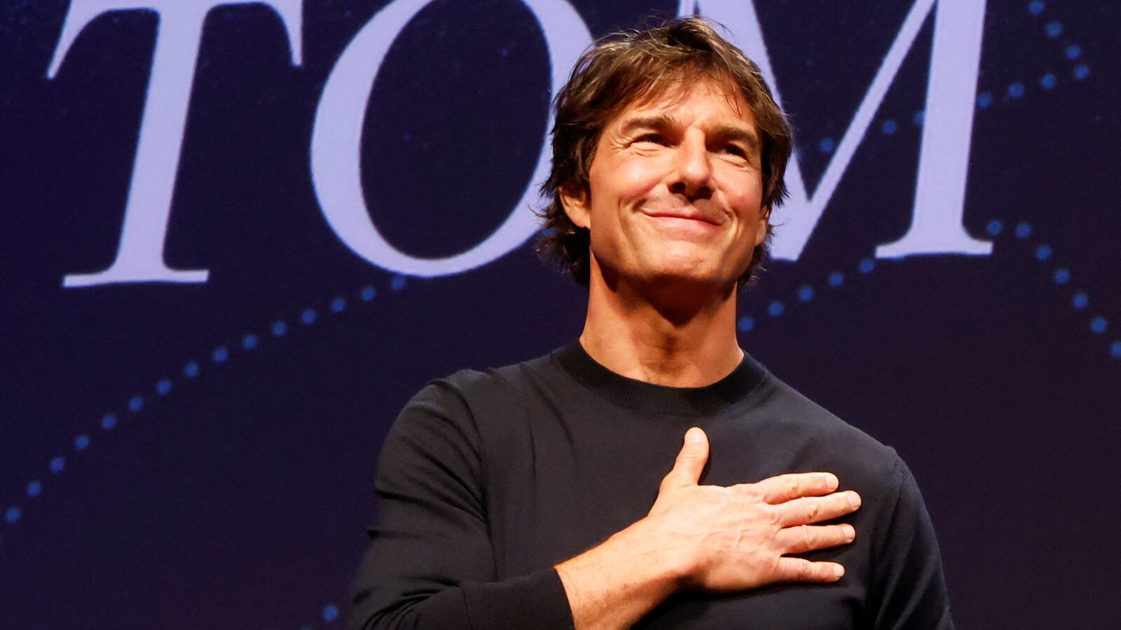 2022-05-18T151231Z_1442685839_UP1EI5I15BRAZ_RTRMADP_3_FILMFESTIVAL-CANNES-TOM-CRUISE_s4xvaf