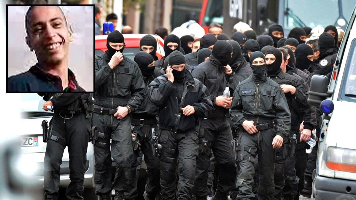 articles/2012/03/22/mohamed-merah-dies-in-french-standoff-s-gory-end/toulouse-shooter-dead-mcnicoll-tease_fvdral