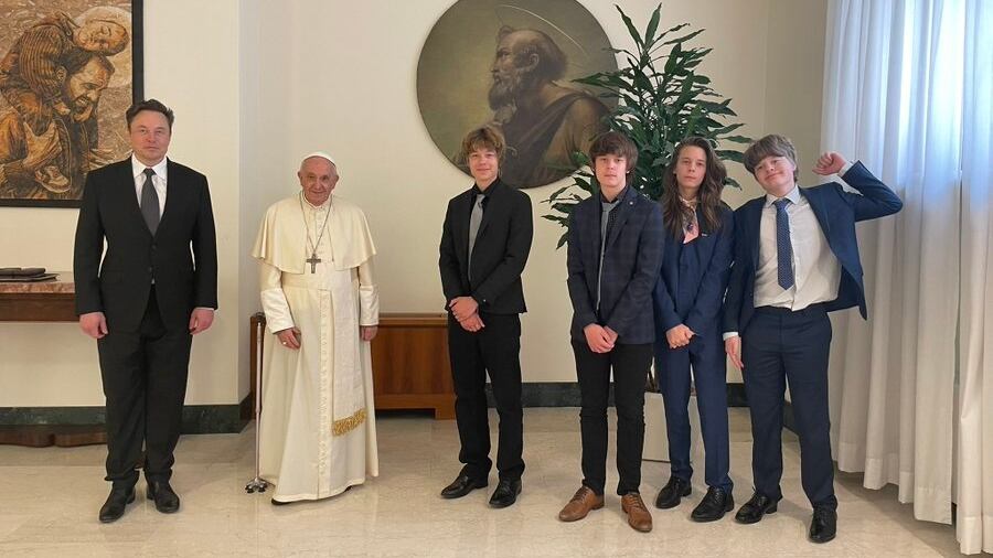 elon_musk_pope_ayzzap