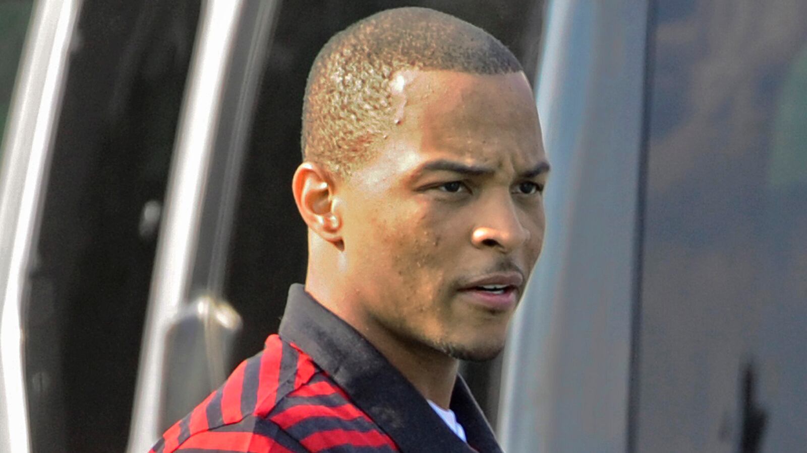 cheats/2011/09/02/t-i-sent-back-to-prison/ti-rapper-cheat_pfhmq0