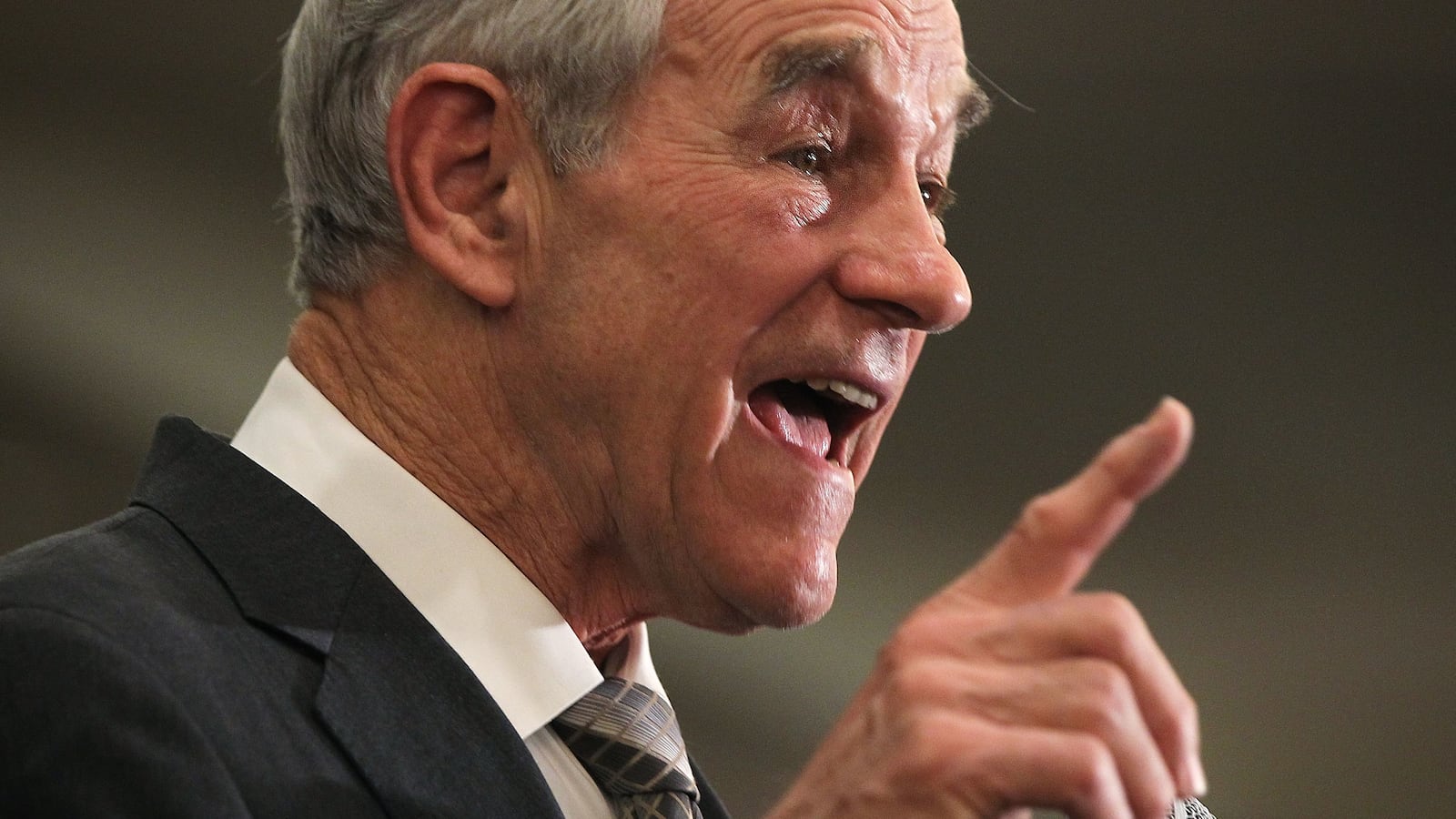 articles/2012/03/21/poll-question-ron-paul-declines-secret-service-protection-gimmick-or-insight/140137886_ixhckj