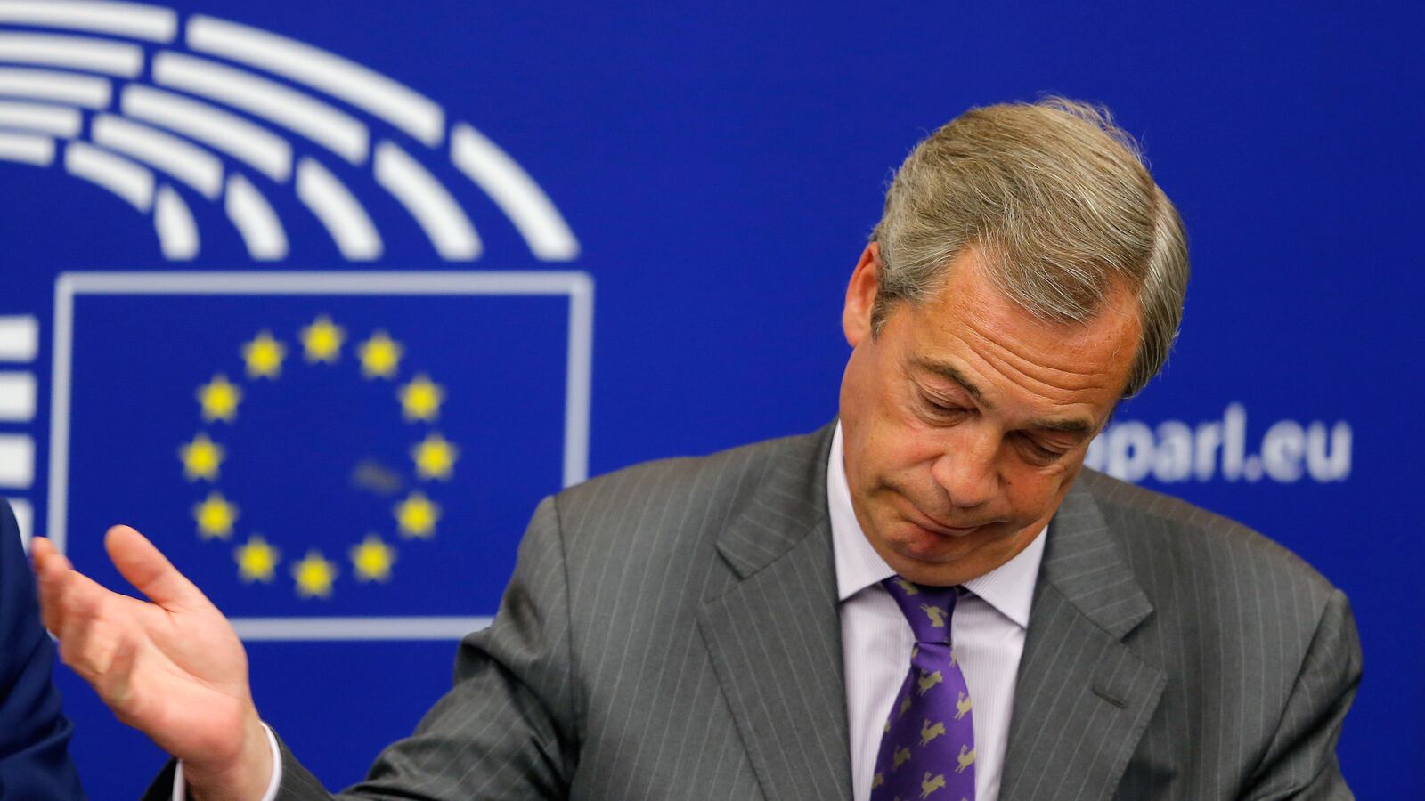 cheats/2016/07/12/brexit-leader-i-m-attending-rnc/160712-farage-convention-cheat_rmhoac