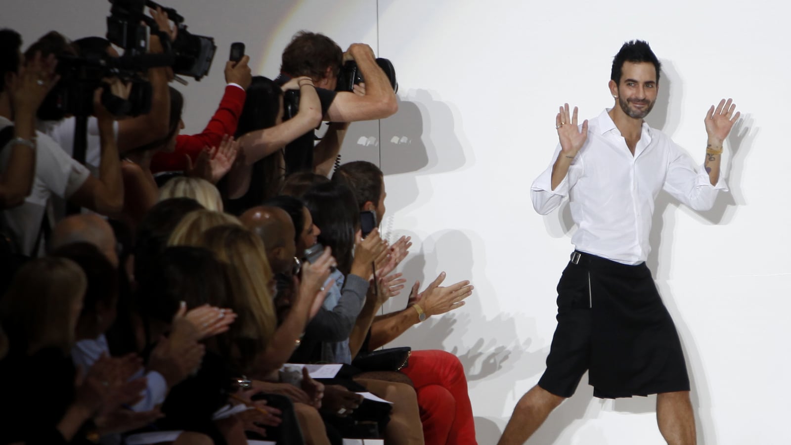 articles/2013/09/30/marc-jacobs-may-be-bidding-adieu-to-louis-vuitton-elle-man-launches-in-france/Marc-Jacobs_hx0row