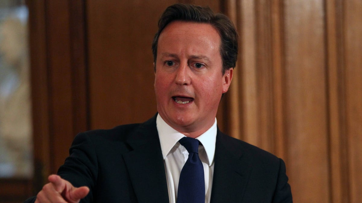 cheats/2011/07/08/cameron-calls-for-two-inquiries/david-cameron-news-of-the-world-scandal-cheat_rqezab