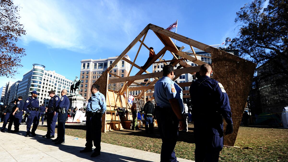 cheats/2011/12/04/police-arrest-occupy-dc-protesters/occupy-dc-cheat_djthvs