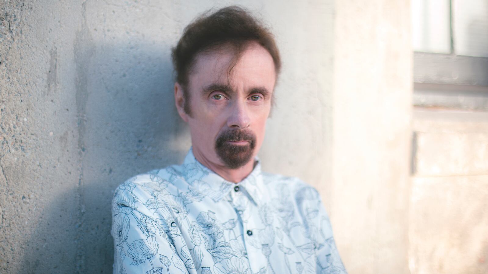 articles/2016/10/14/drinking-rules-t-c-boyle/161011-rothbaum-tc-boyle-tease_dcgtsg