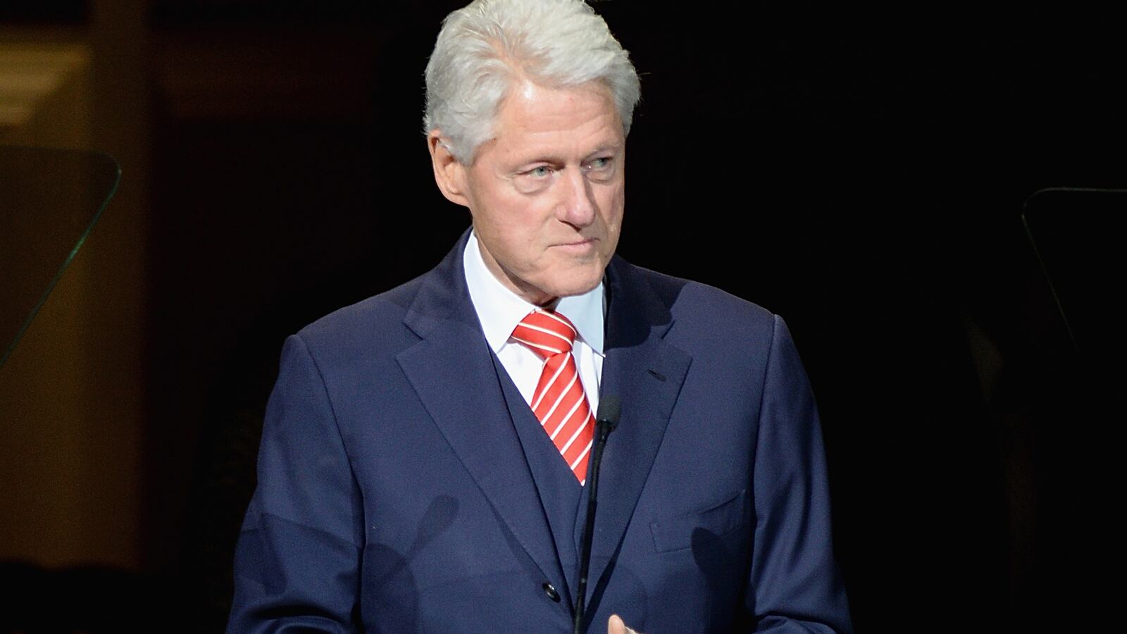 cheats/2014/05/01/bill-clinton-defends-his-economic-record/140501-bill-clinton-cheat_qfltlv