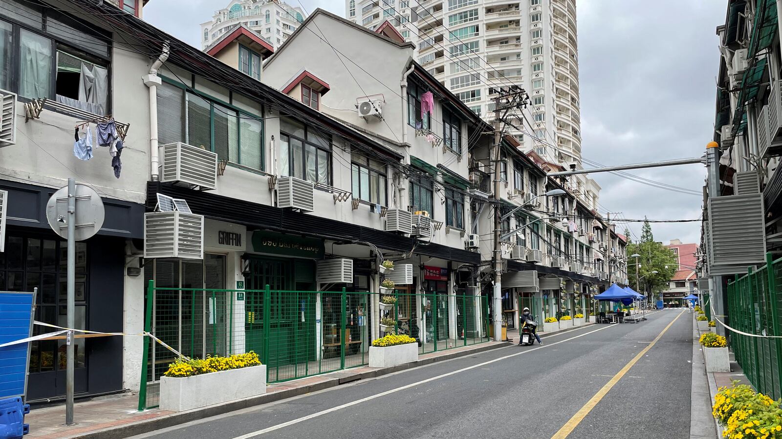 2022-04-24T061145Z_1670079298_RC2ITT9TQ7DZ_RTRMADP_3_HEALTH-CORONAVIRUS-CHINA_pnywag