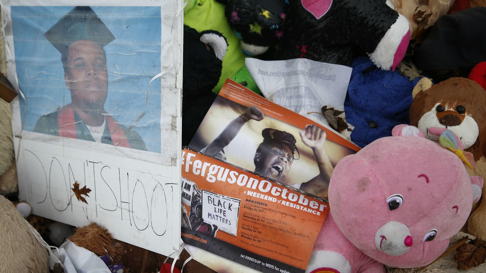 cheats/2014/10/22/feds-ferguson-leak-a-bid-to-shape-opinion/141023-ferguson-leaks-cheat_a5wixg