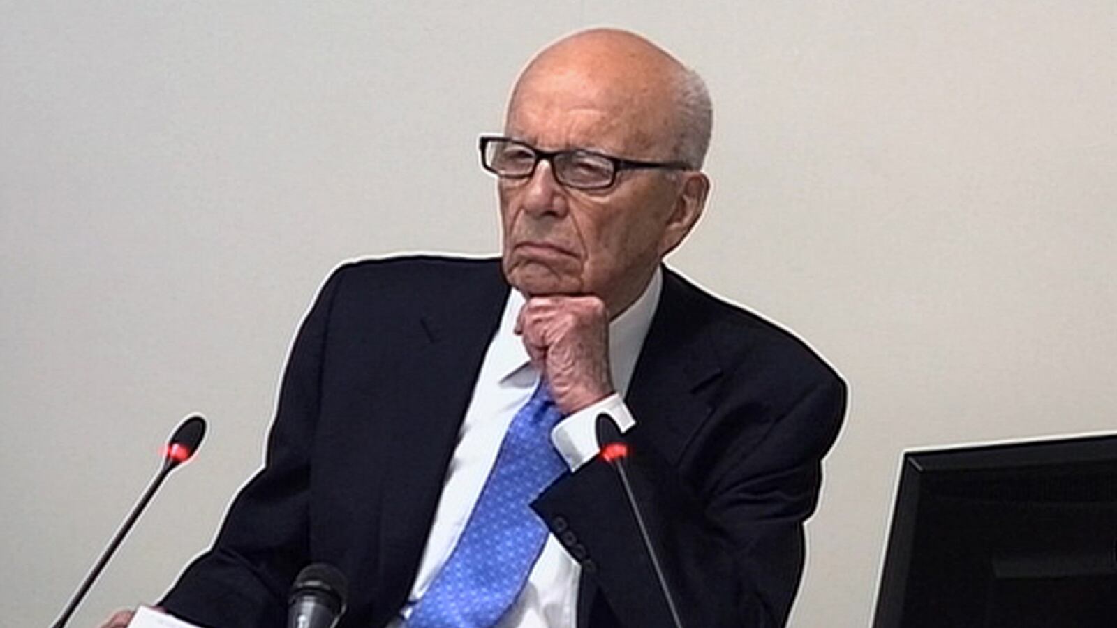 cheats/2012/04/25/rupert-murdoch-never-courted-p-m-s/rupert-murdoch-leveson-hearing-cheat_btawt9