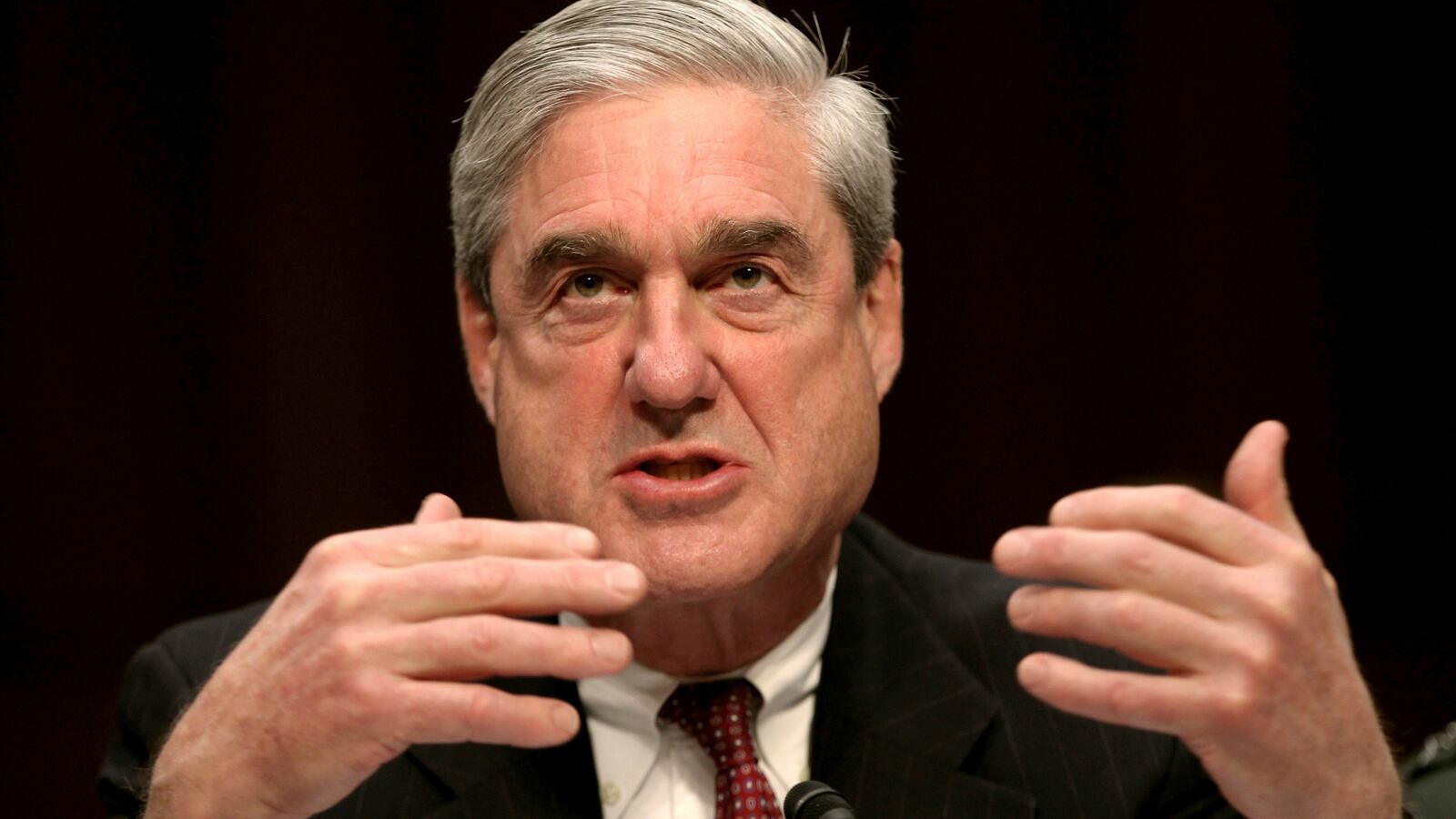 171119-mueller-probe-comey-documents-cheat_holzcd